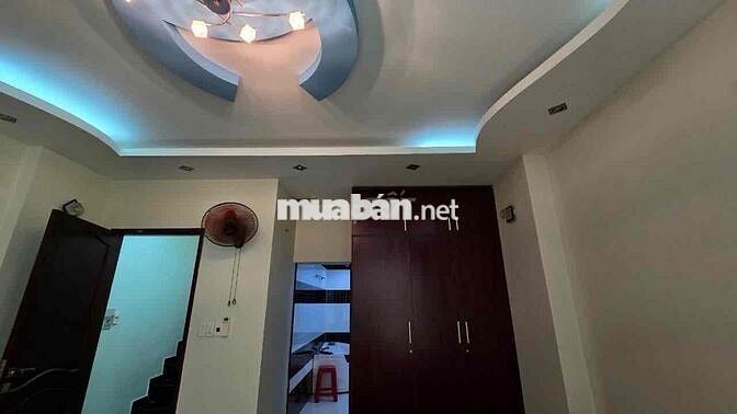 Nhà Đường Điện Biên Phủ, 4 Tầng, 4 P.Ngủ, hẻm 1 xẹt gần mặt tiền