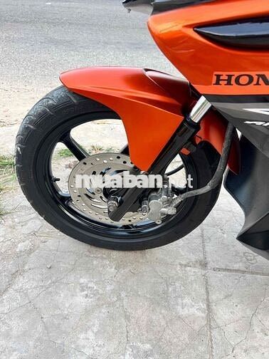 Honda Air Blade màu Đen cam