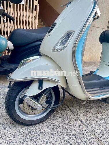 Vespa Lx 125 3v ie 2013 xe còn đẹp, máy êm