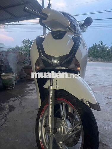 Honda SH 2018 150i ABS màu Trắng