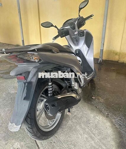 Honda SH màu Xám