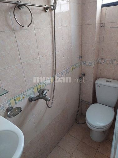 Cho thuê Căn hộ tầng 2 -Nguyễn Công Trứ, gần bãi đỗ ô tô Lò Đúc