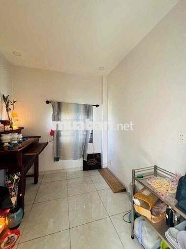 BÁN GẤP CĂN NHÀ MẶT TIỀN ĐƯỜNG XÃ QUI ĐỨC - 63M2 - SHR