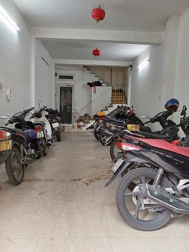 Bán nhà phố đường Hòa Hảo Quận 10,kết cấu 4 tầng,giá chỉ 9,2 tỷ 