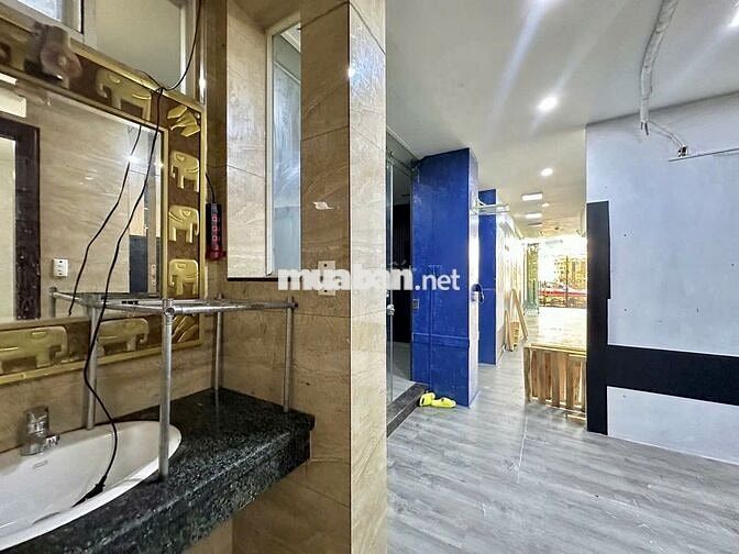 Cho Thuê Mặt Bằng Đường Nguyễn Trãi, Quận 1 ( 4x22m + 1PN, 2WC )