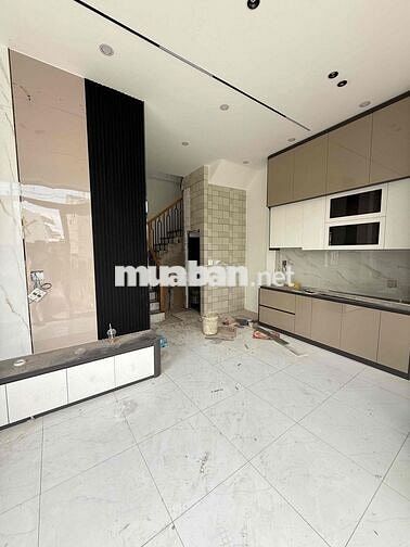Nhà 1 Lầu 2 Mặt Tiền Hẻm 5 Lê Quang Chiểu 6,8m x 6m ( thực tế 8m )