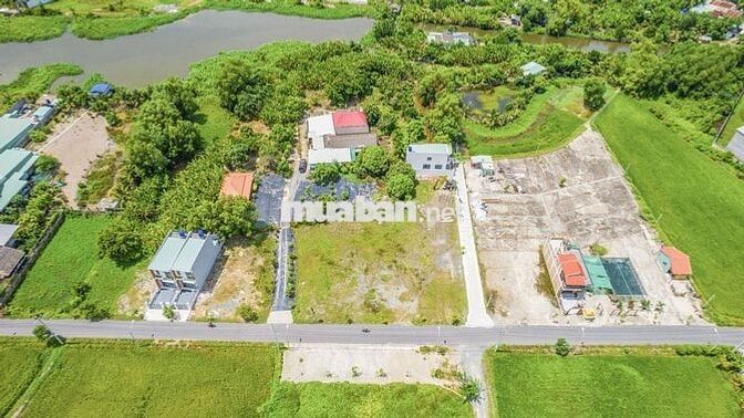 Bán đất thổ cư ngay UBND tt Cần Đước, tặng GPXD giá 216tr/m ngang