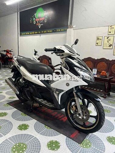 novo 4 Trắng đen