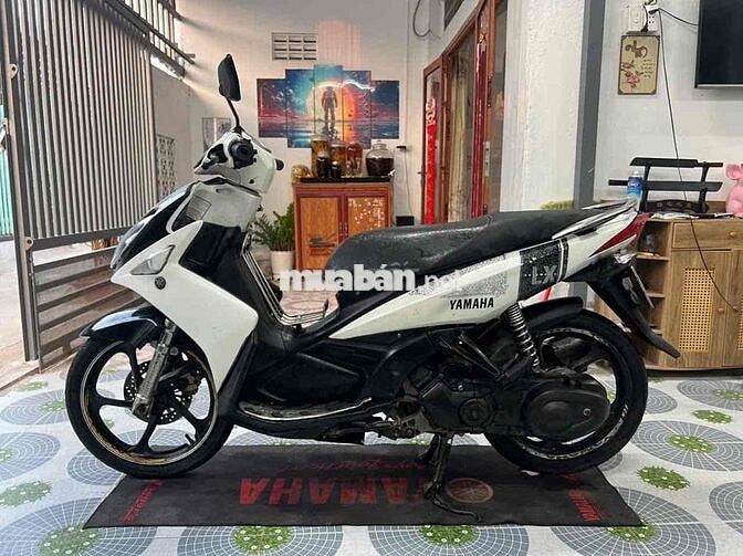 novo 4 Trắng đen
