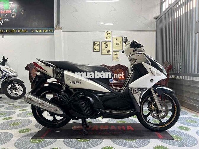 novo 4 Trắng đen