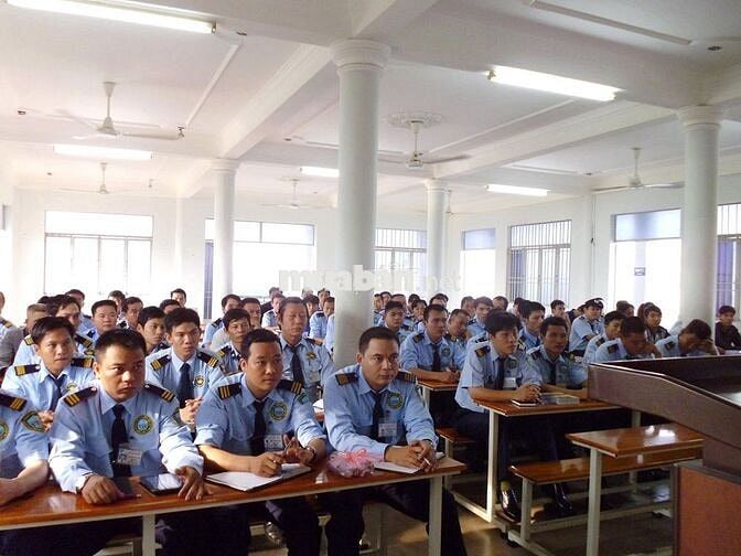 Tuyển dụng nhân sự Phòng nghiệp vụ