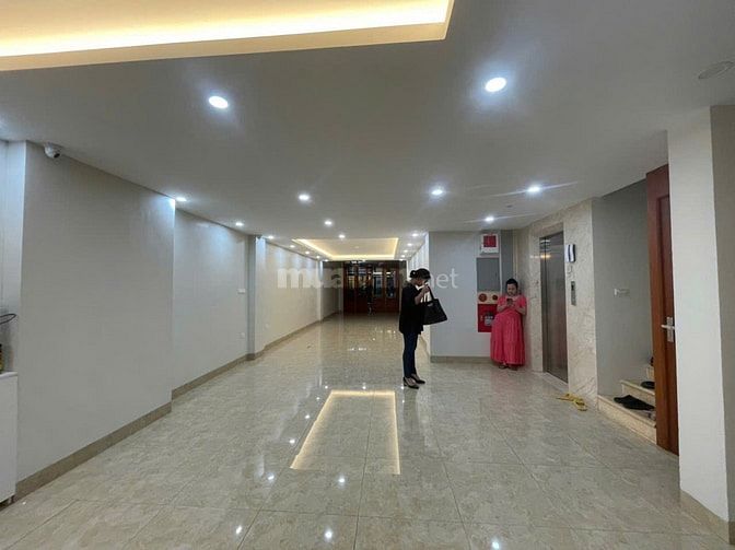 Cho thuê nhà mặt ngõ 2 ô tô tránh nhau, số 7 ngõ 12A Lý Nam Đế, HK, HN