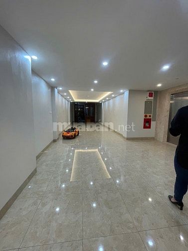 Cho thuê nhà mặt ngõ 2 ô tô tránh nhau, số 7 ngõ 12A Lý Nam Đế, HK, HN