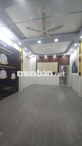 Mặt tiền Trần Hoàng Na 1 trệt 2 lầu sân thượng 4,5 x20m 4pn 4 toilet