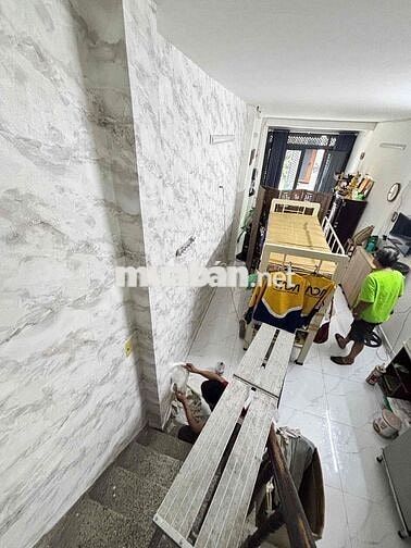 Nguyên căn 4pn cho thuê - 1tr2l - hẻm Bạch Đằng - p2 - Bình Thạnh