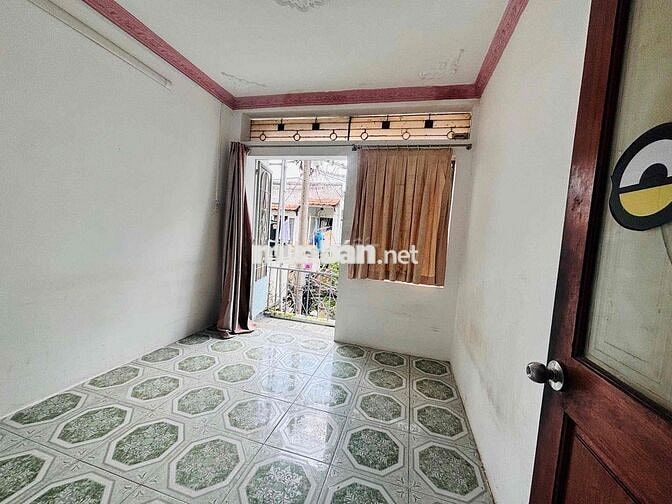 Nguyên căn 4pn cho thuê - 1tr2l - hẻm Bạch Đằng - p2 - Bình Thạnh
