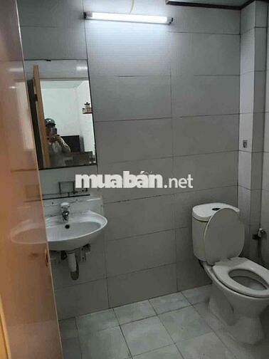 Chính chủ cho thuê nhà kiệt Hoàng Diệu cách đường chính chỉ 50m