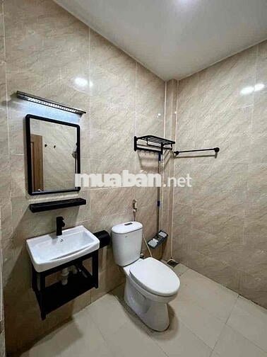 Bán nhà Vạn Kiếp, 25m2, 2 Tầng, 2PN,4 WC, kế bên quận 1, TL
