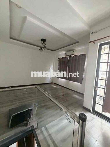 Bán nhà Vạn Kiếp, 25m2, 2 Tầng, 2PN,4 WC, kế bên quận 1, TL