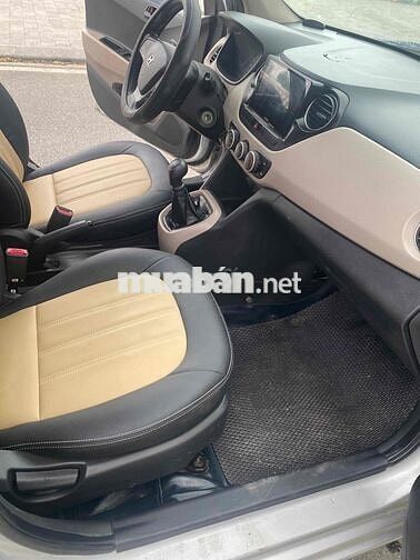 Hyundai Grand i10 Bạc số sàn