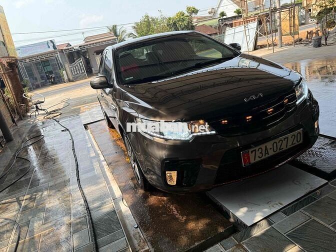 Kia Forte 2013 màu Nâu
