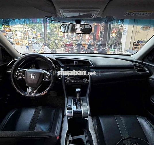 Honda Civic 1.8G Trắng, nhập Thái