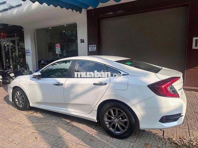 Honda Civic 1.8G Trắng, nhập Thái