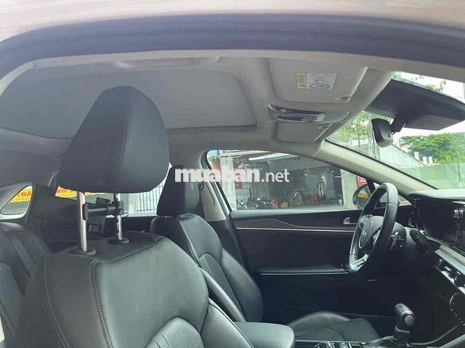 Kia K5 Premium 2022 Trắng 34.000 km