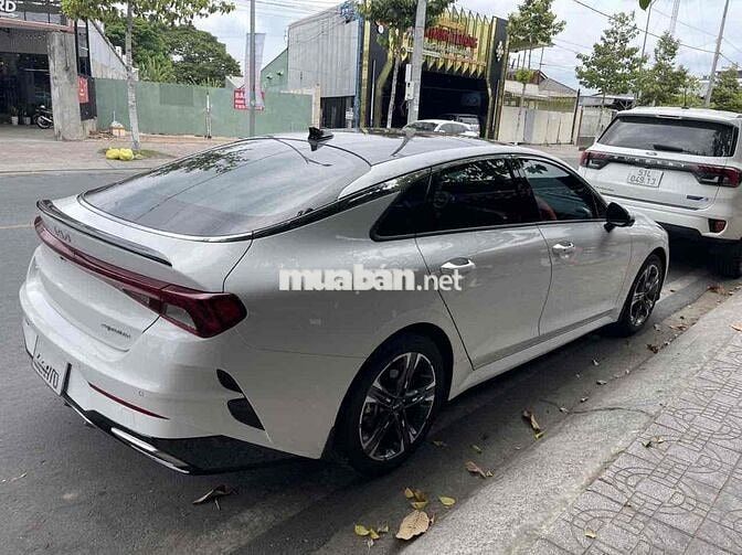 Kia K5 Premium 2022 Trắng 34.000 km