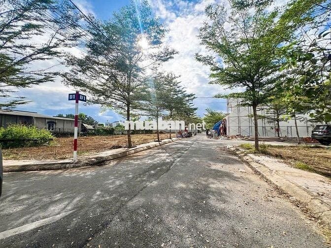 CHỈ 450 TRIỆU - SỞ HỮU ĐẤT NỀN TRONG KDC THÔNG BÀN CỜ - SỔ HỒNG RIÊNG