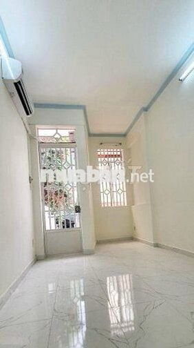 Nhà  2PN GẦN MẶT TIỀN CMT8 HẺM 4M_ TIỆN Ở + KDOL+ VP