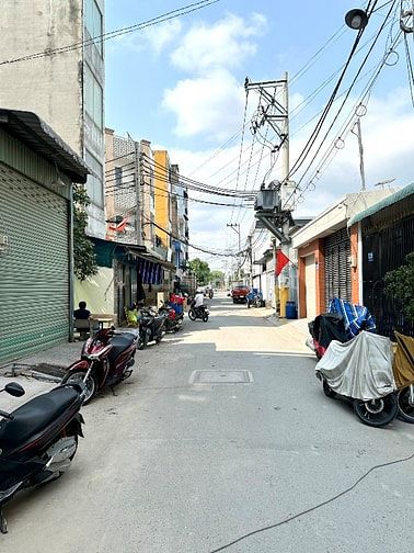 Nhà giá TỐT! 4.5 tấm 4x17 Lê Đức Anh gần khu TÊN LỬA
