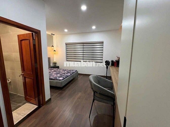 Cho thuê nhà Full nội thất MT đường Tên Lửa DT 5 x 20m, 4 tấm, giá 55