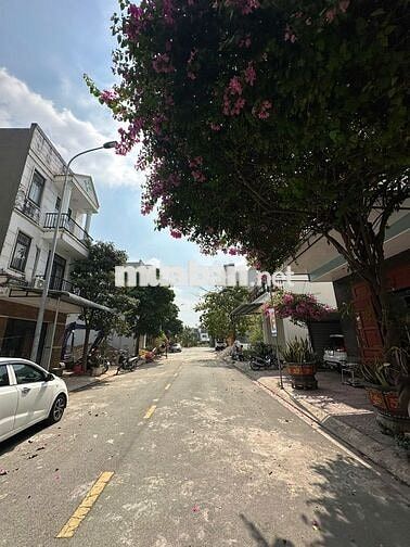 Rẻ hơn 200tr so với Hàng Xóm, 1 lô đất Trong KDC Phúc Đạt, Giá Đầu Tư