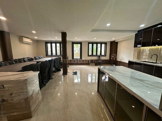 Hẻm xe tải quay đầu An Bình.NGANG 8m. Nhà mới 100%. 5 tầng thang máy