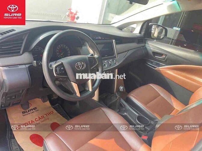 Toyota Innova 2020 2.0E Trắng