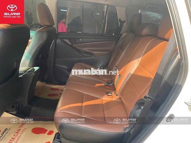 Toyota Innova 2020 2.0E Trắng