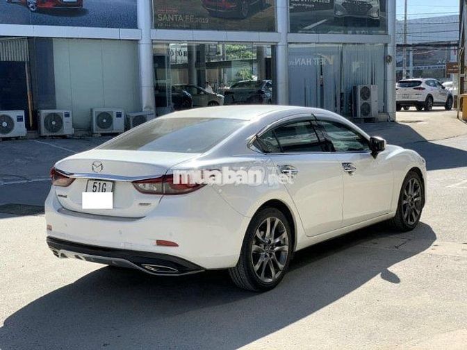 Mazda 6 2.5 Premium 2017 Trắng 85.000 km