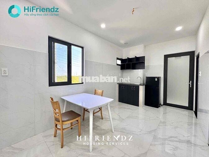 Phòng Giá Rẽ Toà Nhà Thang Máy Mới 100% Đẹp Mê