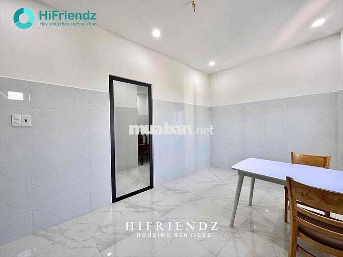 Phòng Giá Rẽ Toà Nhà Thang Máy Mới 100% Đẹp Mê