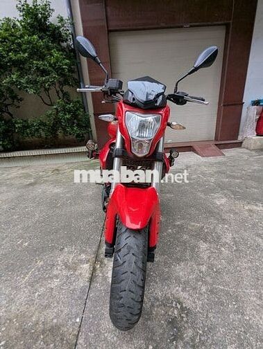 Benelli 302 màu Đỏ