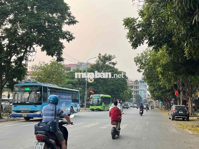 NHÀ MẶT ĐƯỜNG CỔ LOA – VIEW CÔNG VIÊN – KINH DOANH ĐỈNH