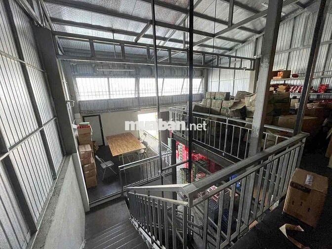 Cho thuê kho 2 tầng gần bến xe phía Bắc mặt tiền đường Phan Đình Thông