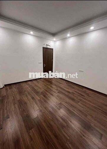 NHÀ MỚI UY NỖ – FULL THỔ CƯ – GẦN Ô TÔ – Ở NGAY