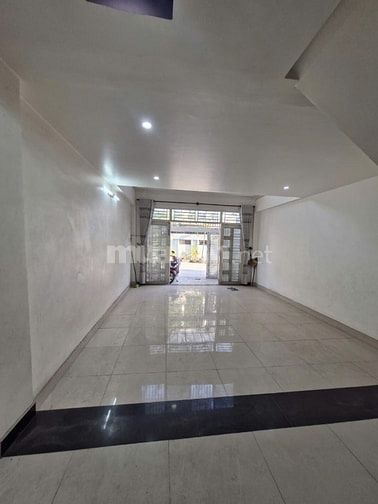 Nhà hẻm xe hơi thông ĐƯỜNG SỐ 28 - P.6 - dt 4.6m x 17,5m, Lửng + 3 tấm
