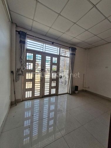 Nhà hẻm xe hơi thông ĐƯỜNG SỐ 28 - P.6 - dt 4.6m x 17,5m, Lửng + 3 tấm