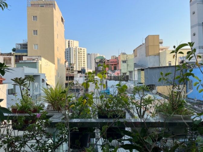 Chính chủ Bán nhà 4x18m 3 tầng 217/5 Tôn Thất Thuyết P3 Q4