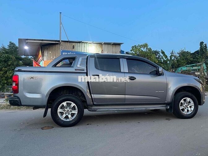Chevrolet Colorado 2018 Xám