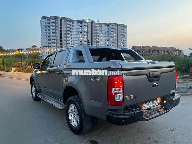 Chevrolet Colorado 2018 Xám