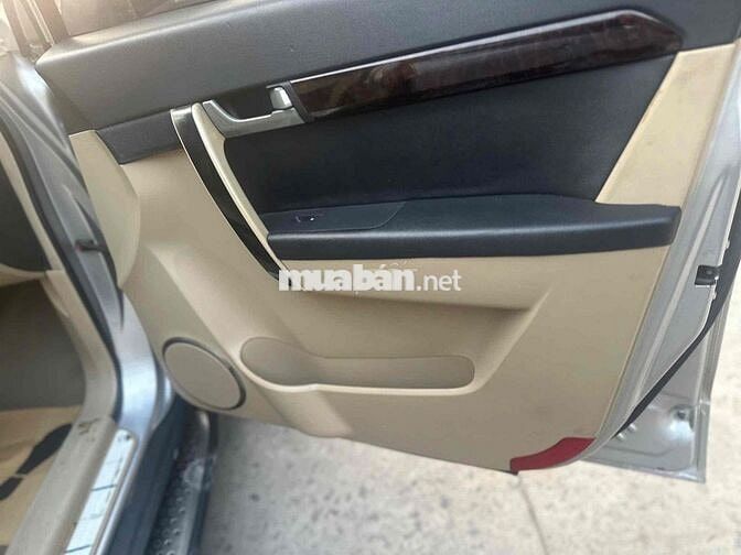 Chevrolet Captiva 2.4 MT LT Bạc